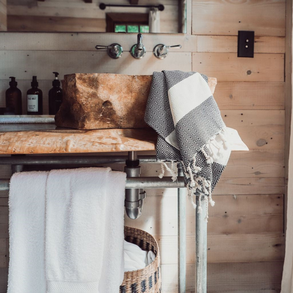 POKOLOKO Diamond Hand Towel #color_carbon-diamond
