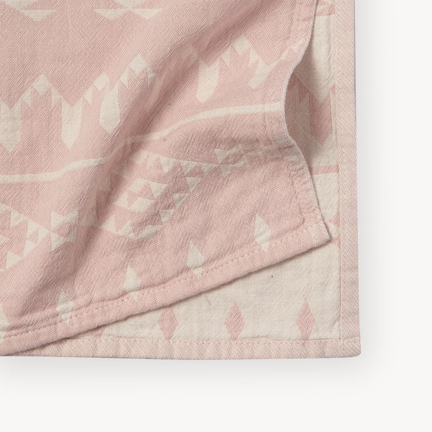 POKOLOKO Atlas Hand Towel #color_atlas-pastel-pink