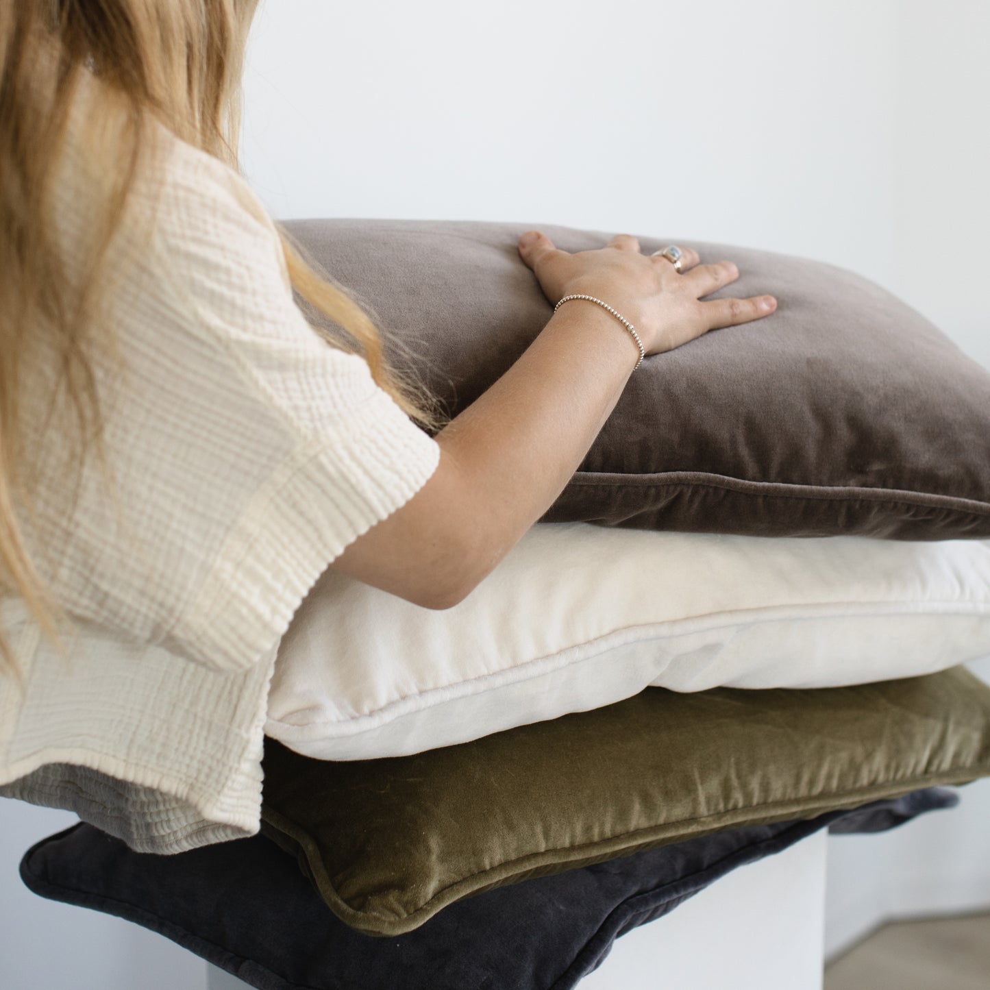 Coussin en velours - 14x24"