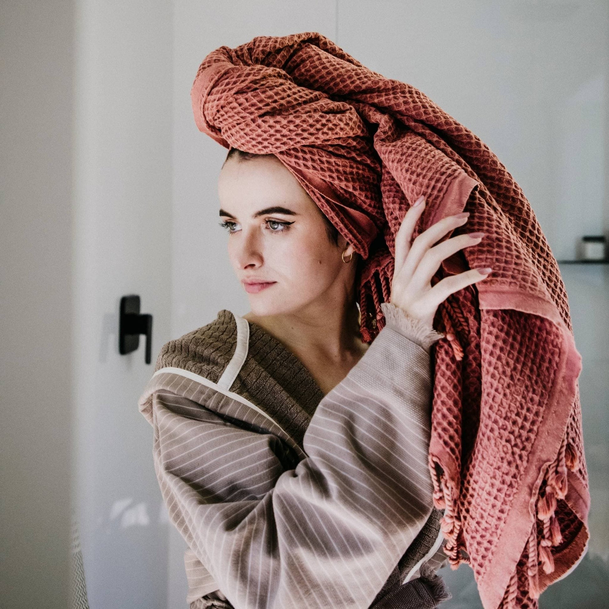 POKOLOKO Stonewashed Waffle Towel #color_stonewashed-terra