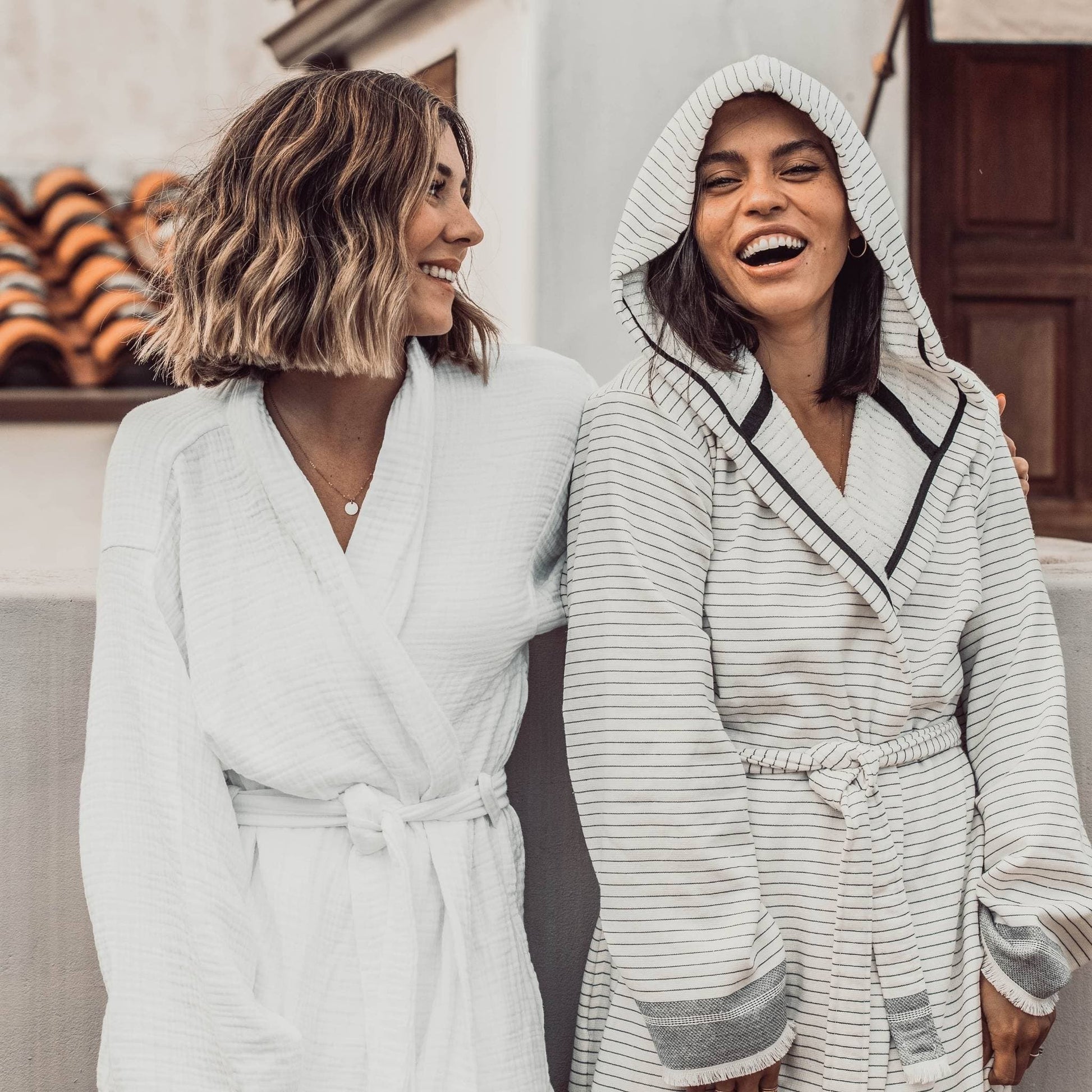 POKOLOKO Leo Terry Robe #color_leo-white