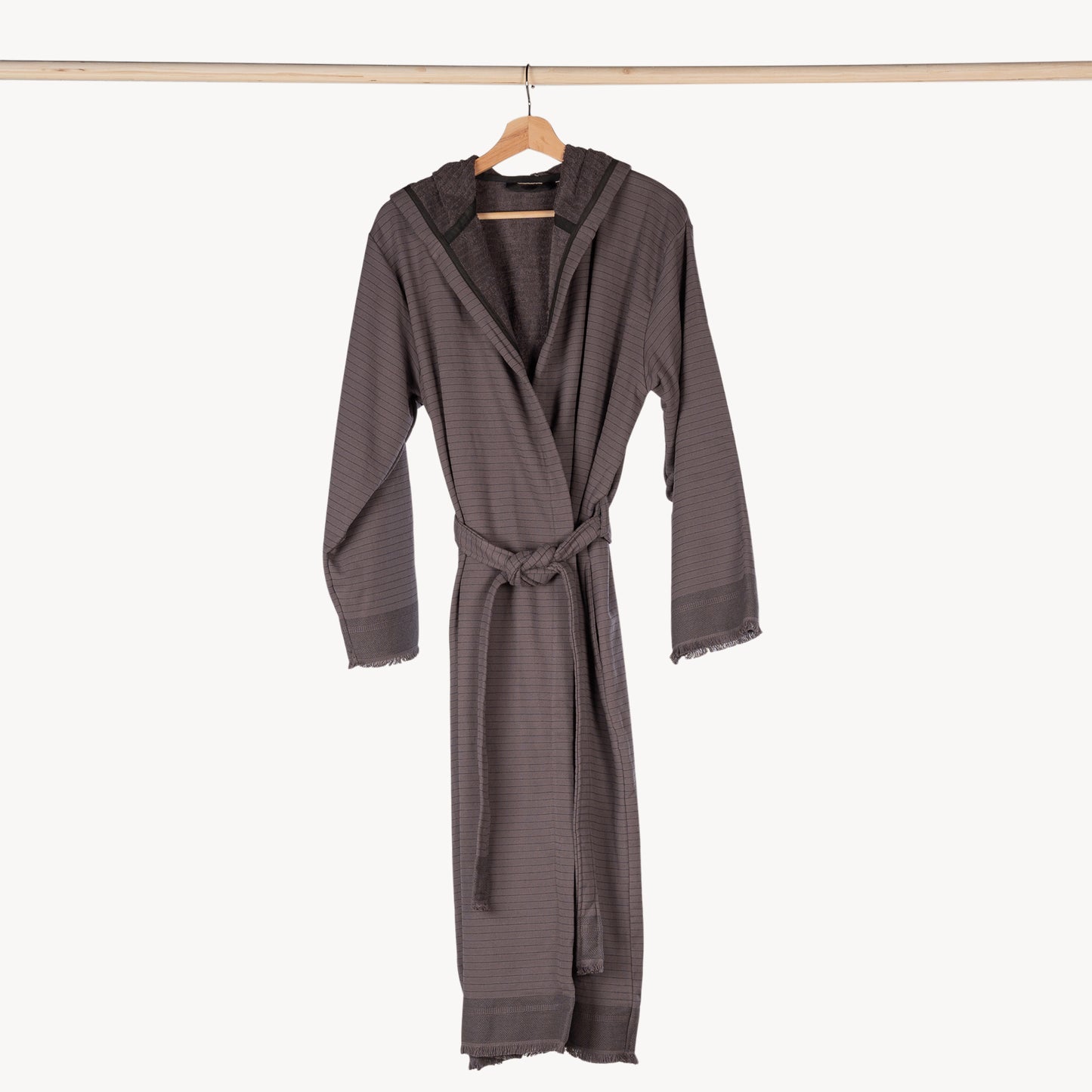 POKOLOKO Leo Terry Robe #color_leo-charcoal