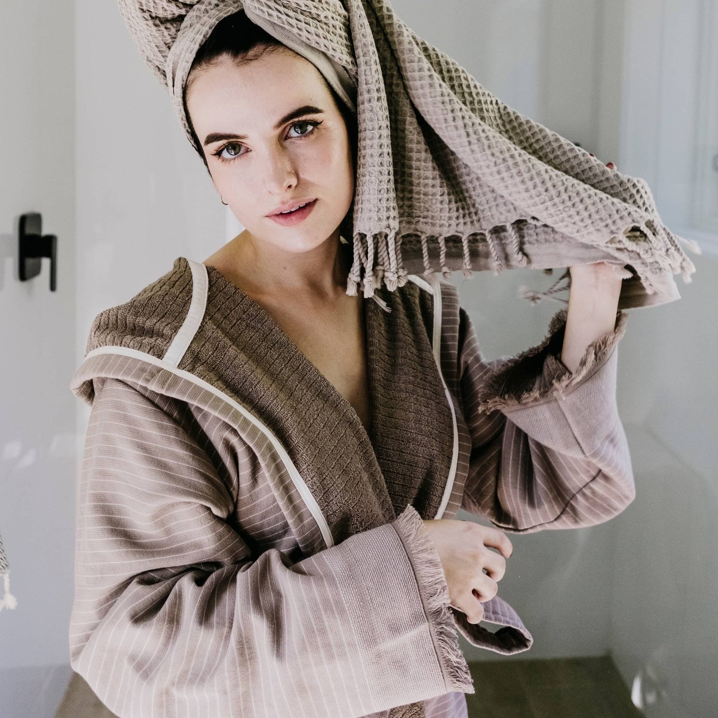 POKOLOKO Leo Terry Robe #color_leo-tea