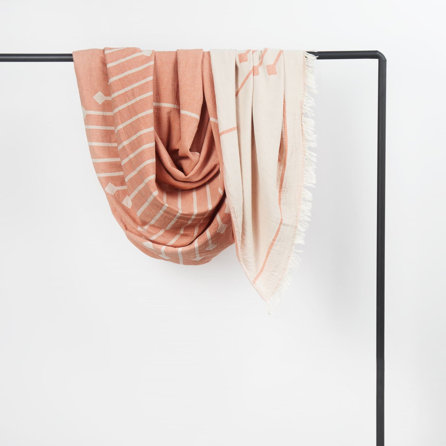 POKOLOKO Arrow XL Towel Throw #color_arrow-flamingo
