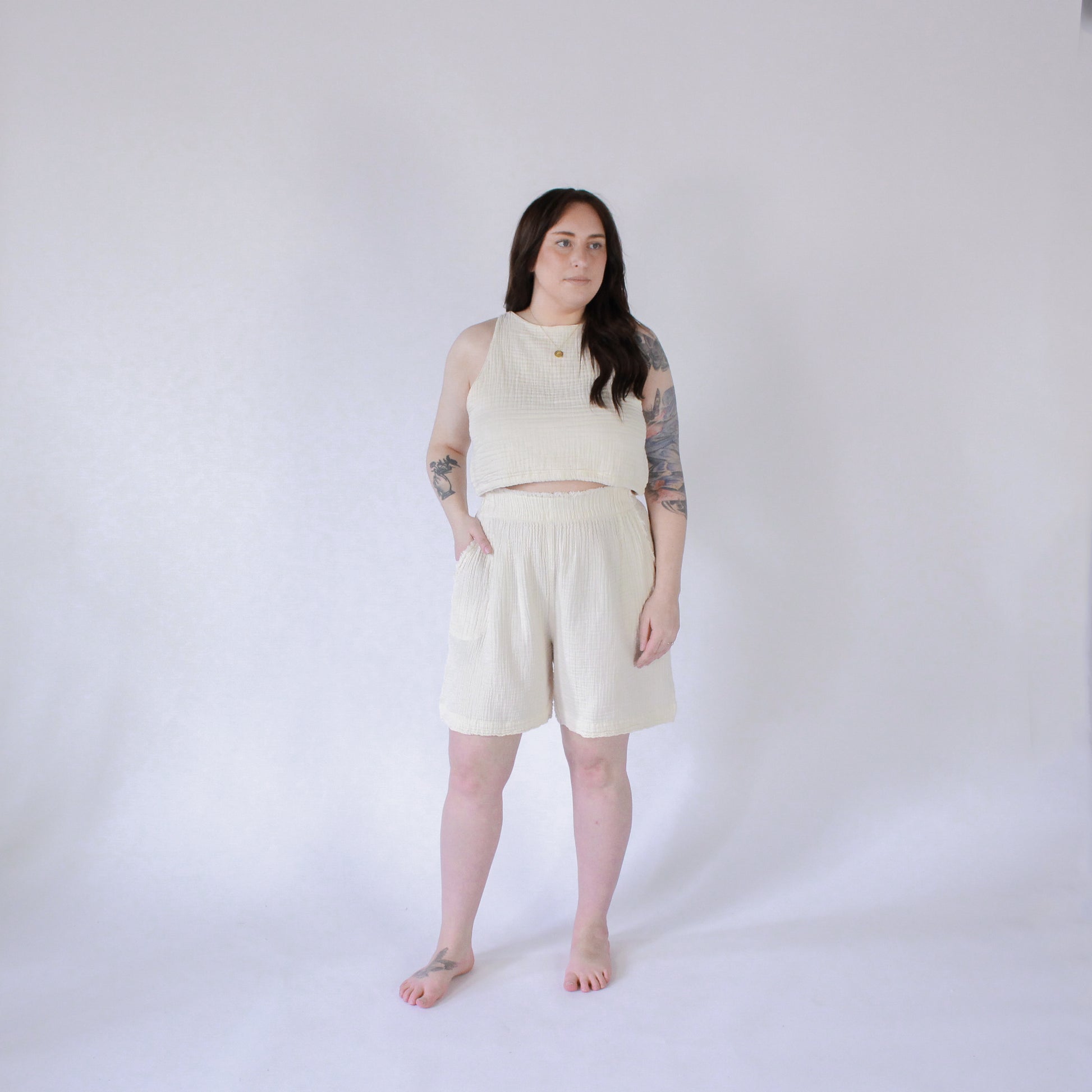 POKOLOKO Crinkle Relaxed Shorts #color_crinkle-cream