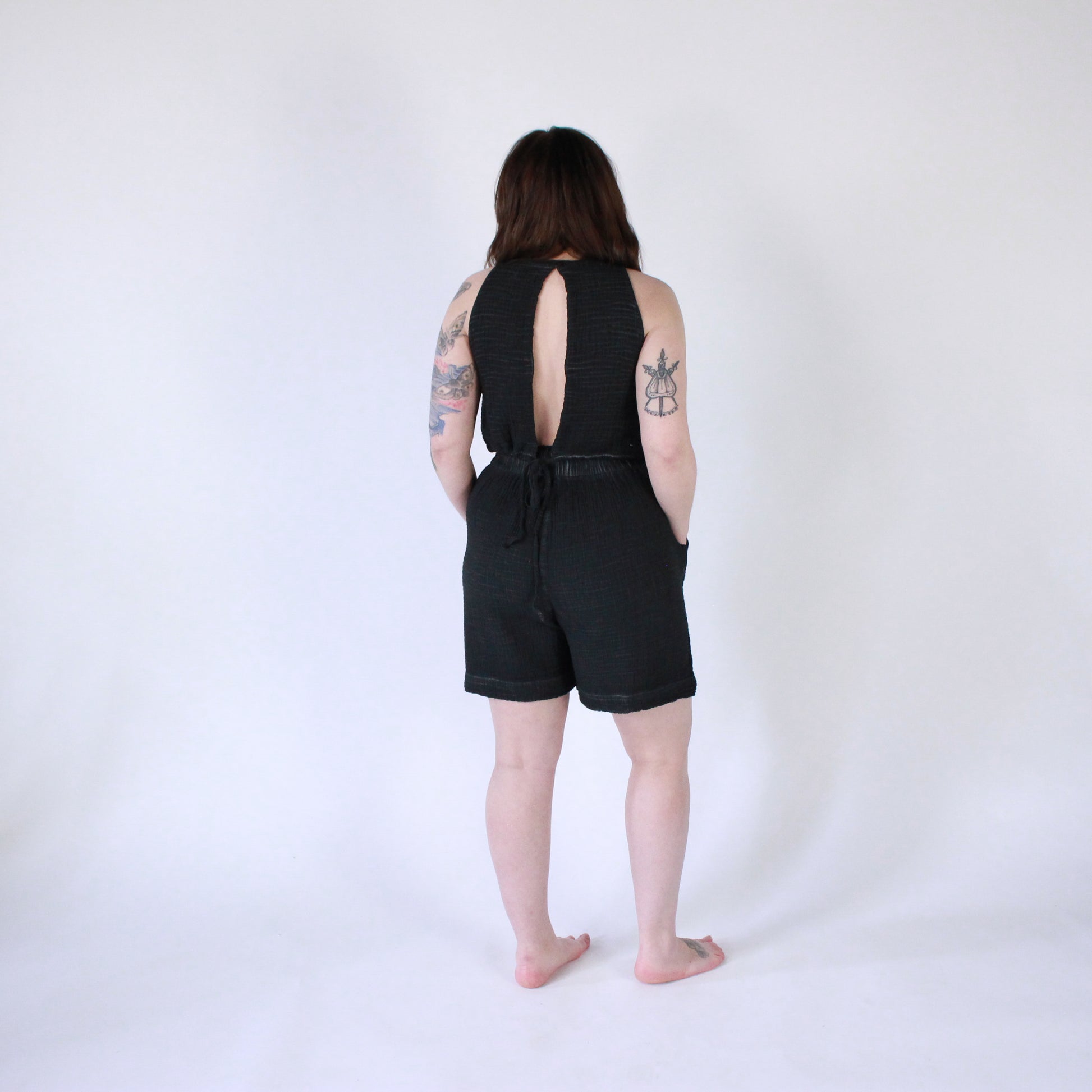 POKOLOKO Crinkle Relaxed Shorts #color_crinkle-black