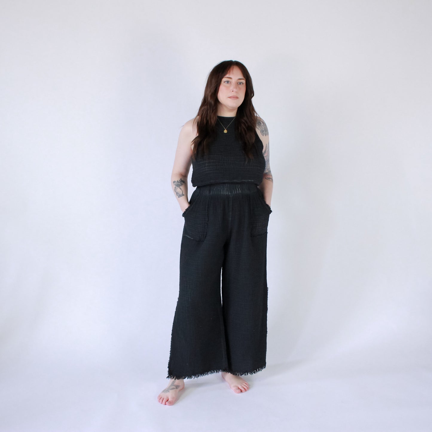 POKOLOKO Crinkle Keyhole Tank #color_crinkle-black