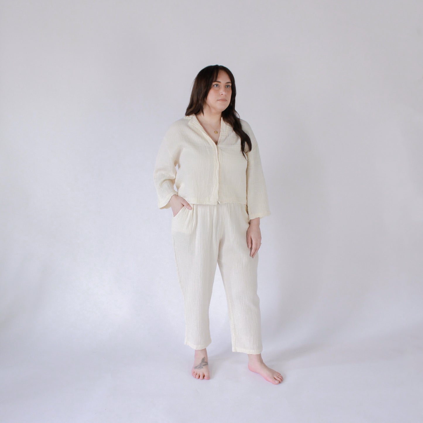 POKOLOKO Crinkle Slouchy Pants #color_crinkle-cream