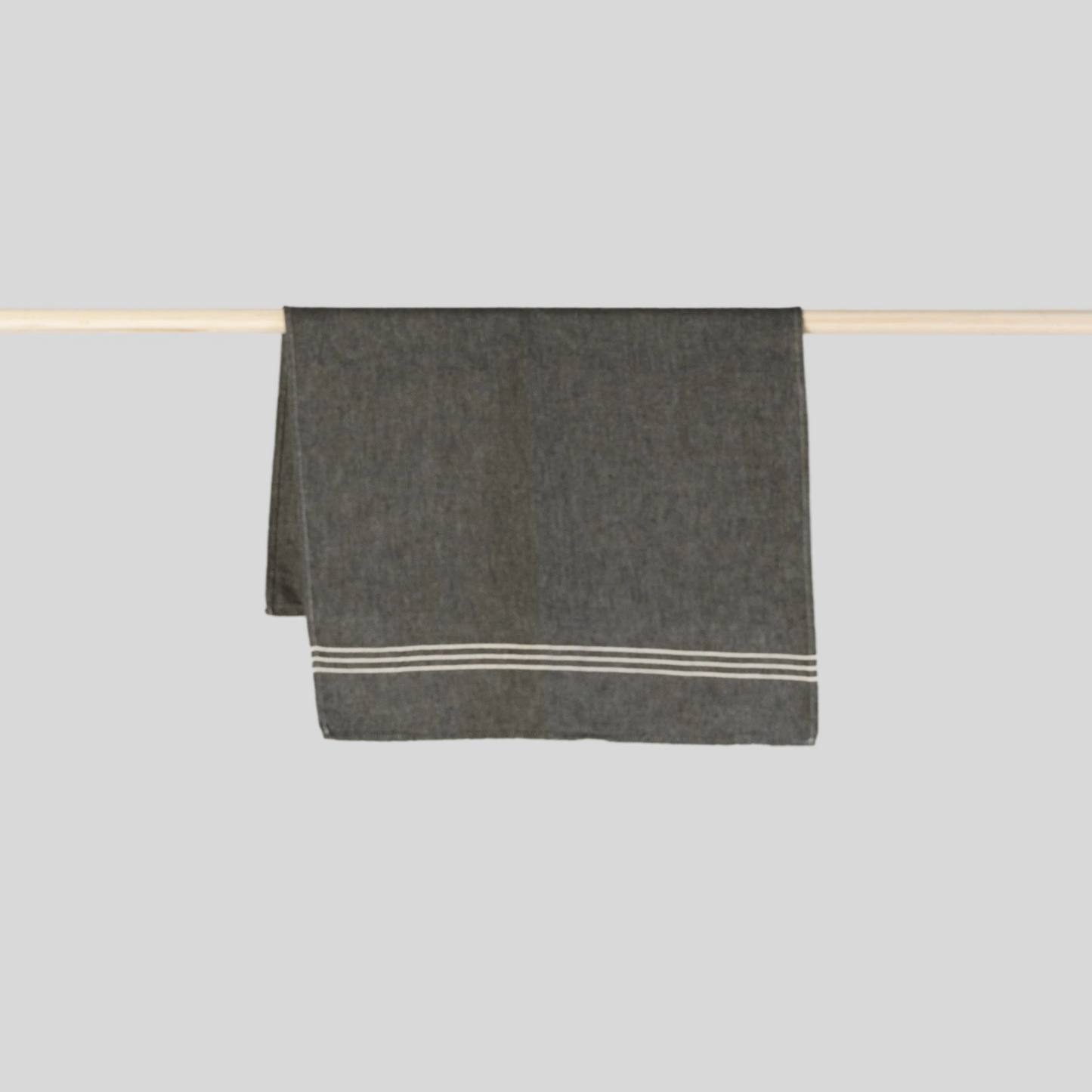 POKOLOKO Niagara Hand Towel #color_black-niagara