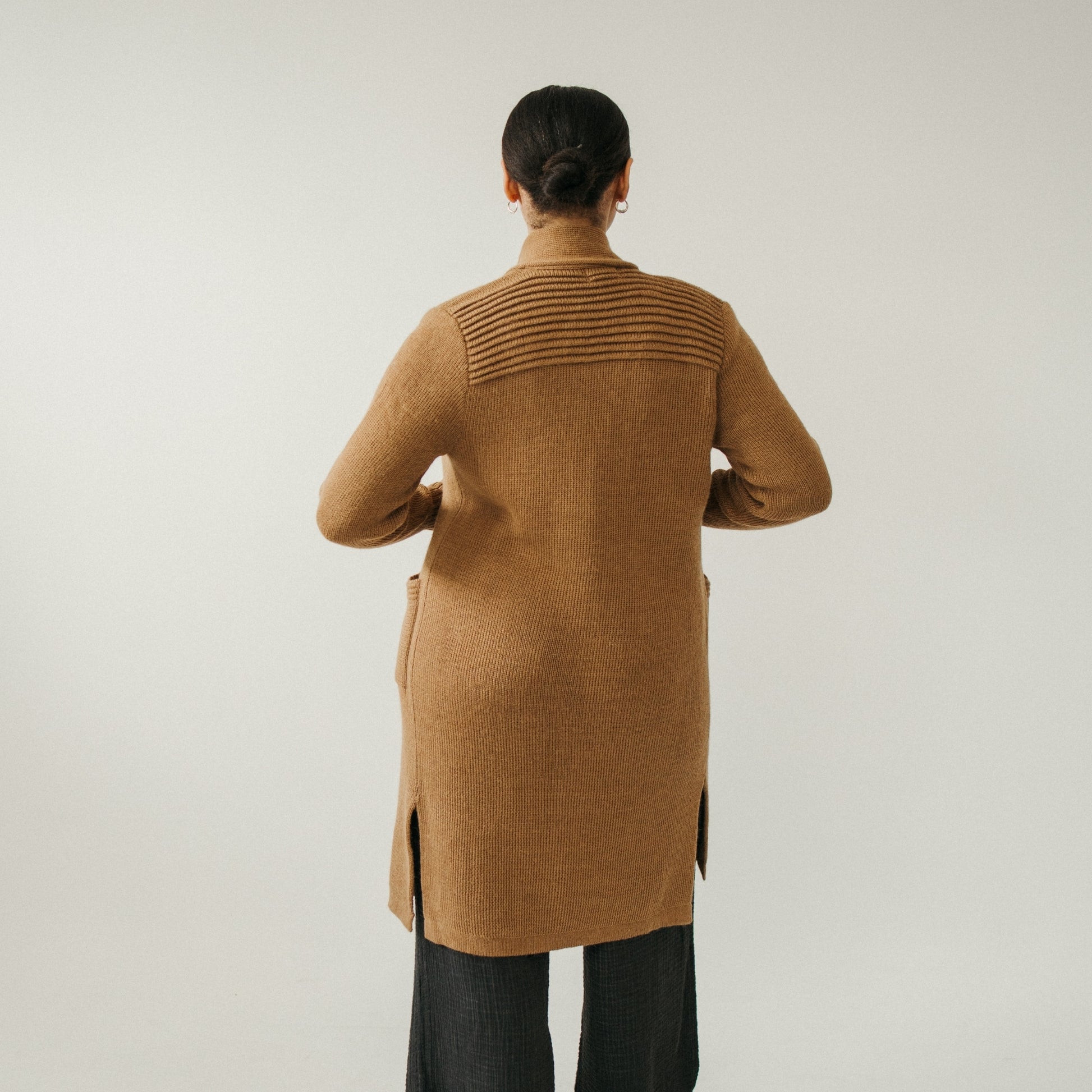 POKOLOKO_Long_Cartier_Alpaca_Sweater_color_camel-cartier