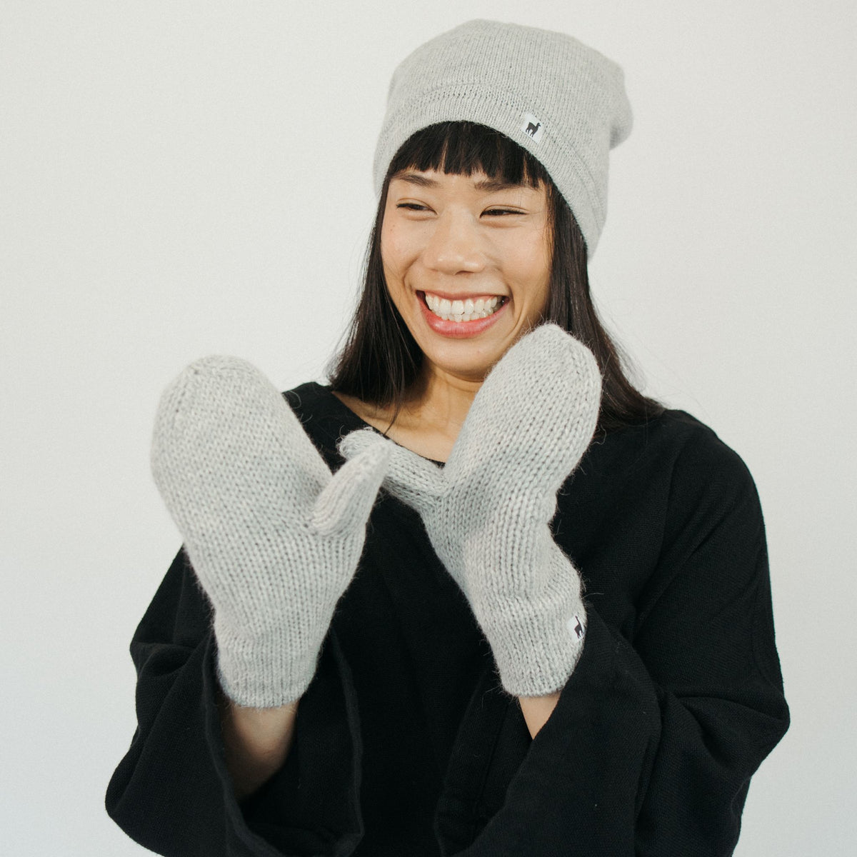 POKOLOKO Alpaca Fleece-Lined Mittens #color_fleece-lined-clear-grey