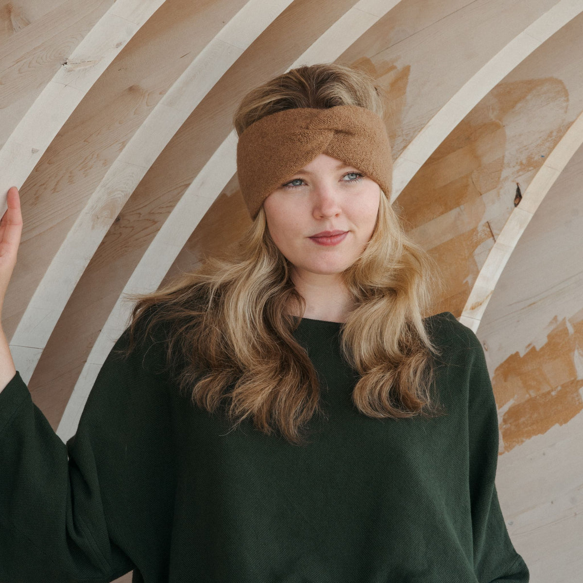 POKOLOKO Baby Alpaca Twisted Headband #color_affogato-headband