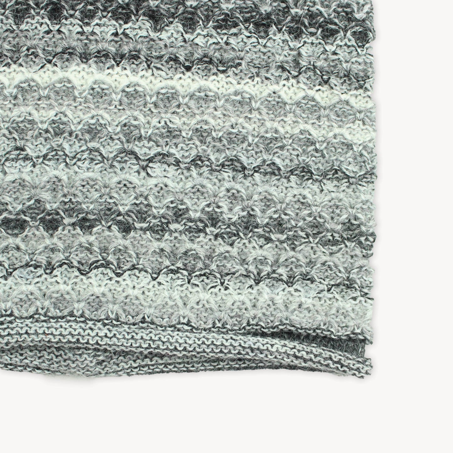 POKOLOKO Alpaca Aurora Beanie #color_midnight