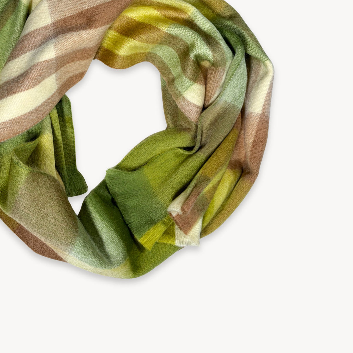 POKOLOKO Alpaca Seamless Check Scarf #color_rustic-apple-check