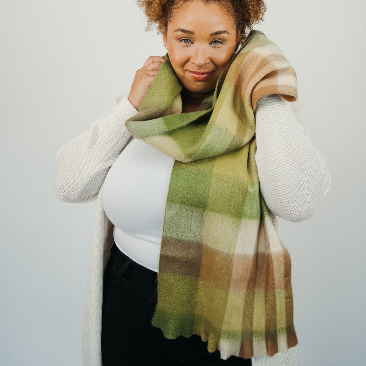 POKOLOKO Alpaca Seamless Check Scarf #color_rustic-apple-check