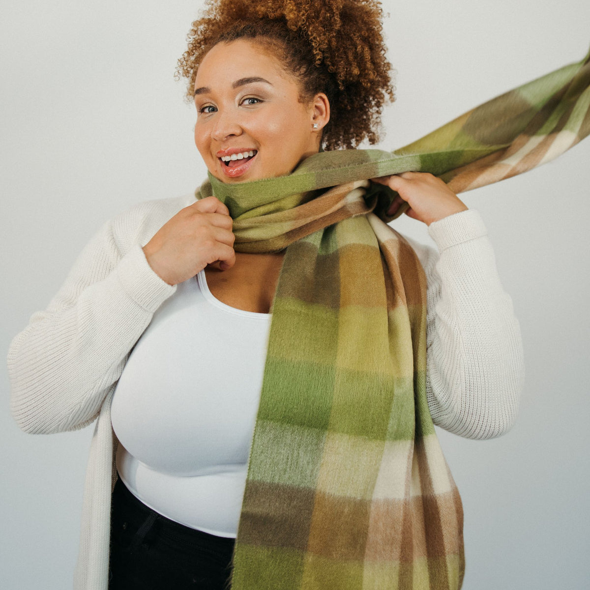 POKOLOKO Alpaca Seamless Check Scarf #color_rustic-apple-check