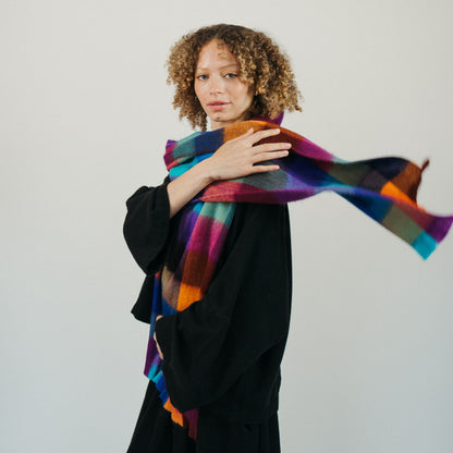 POKOLOKO Alpaca Seamless Check Scarf #color_thistle-check