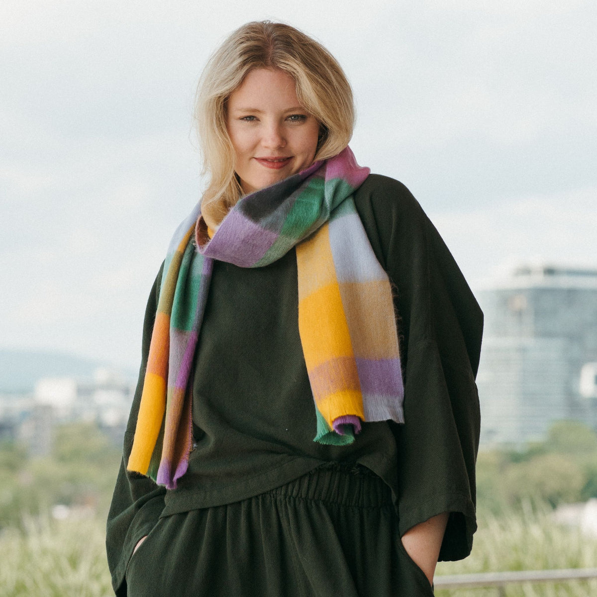 POKOLOKO Alpaca Seamless Check Scarf #color_sunshine-check