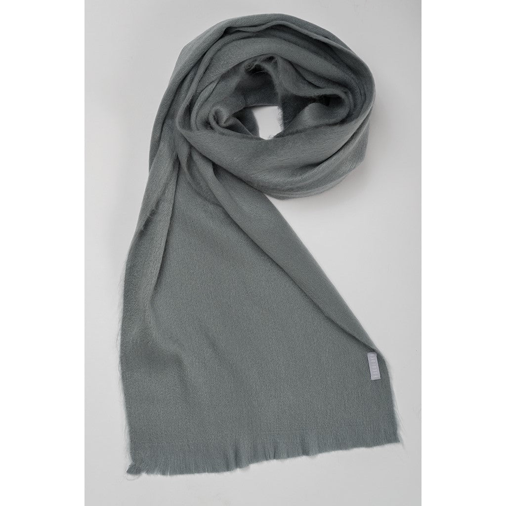 POKOLOKO Solid Alpaca Seamless Scarf #color_fossil