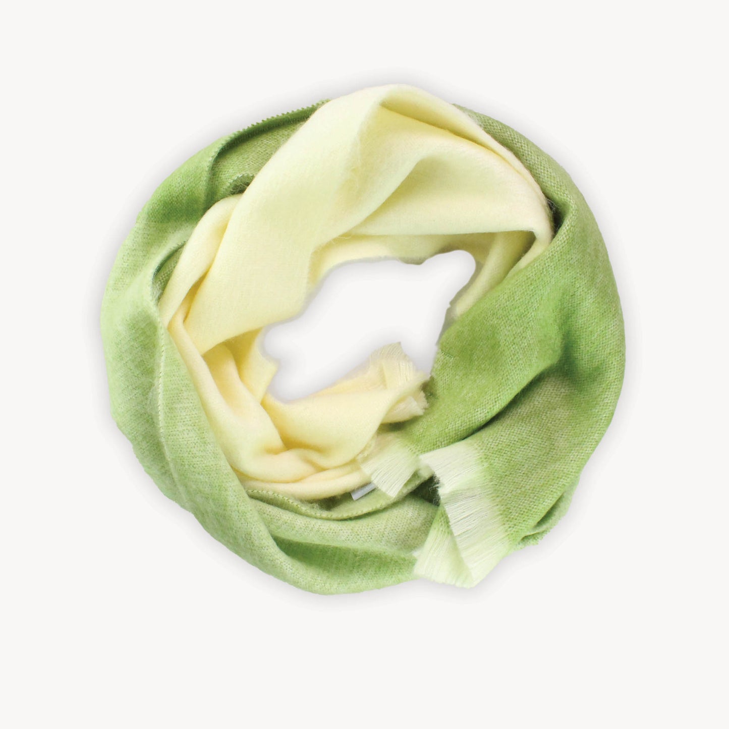 POKOLOKO Alpaca Seamless Ombre Scarf #color_matcha-ombre