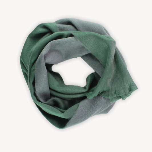 POKOLOKO Reversible Alpaca Seamless Scarf #color_leaf-grey