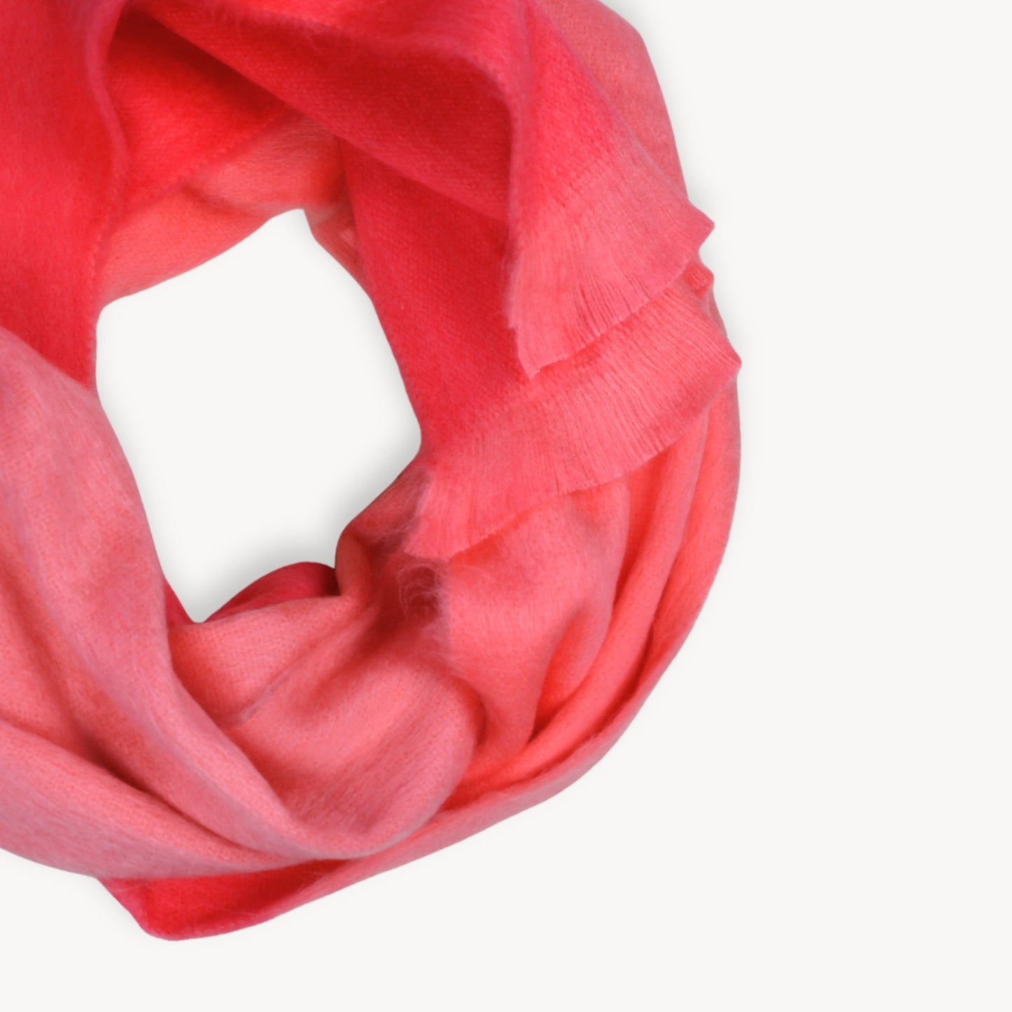 POKOLOKO Alpaca Seamless Ombre Scarf #color_soda