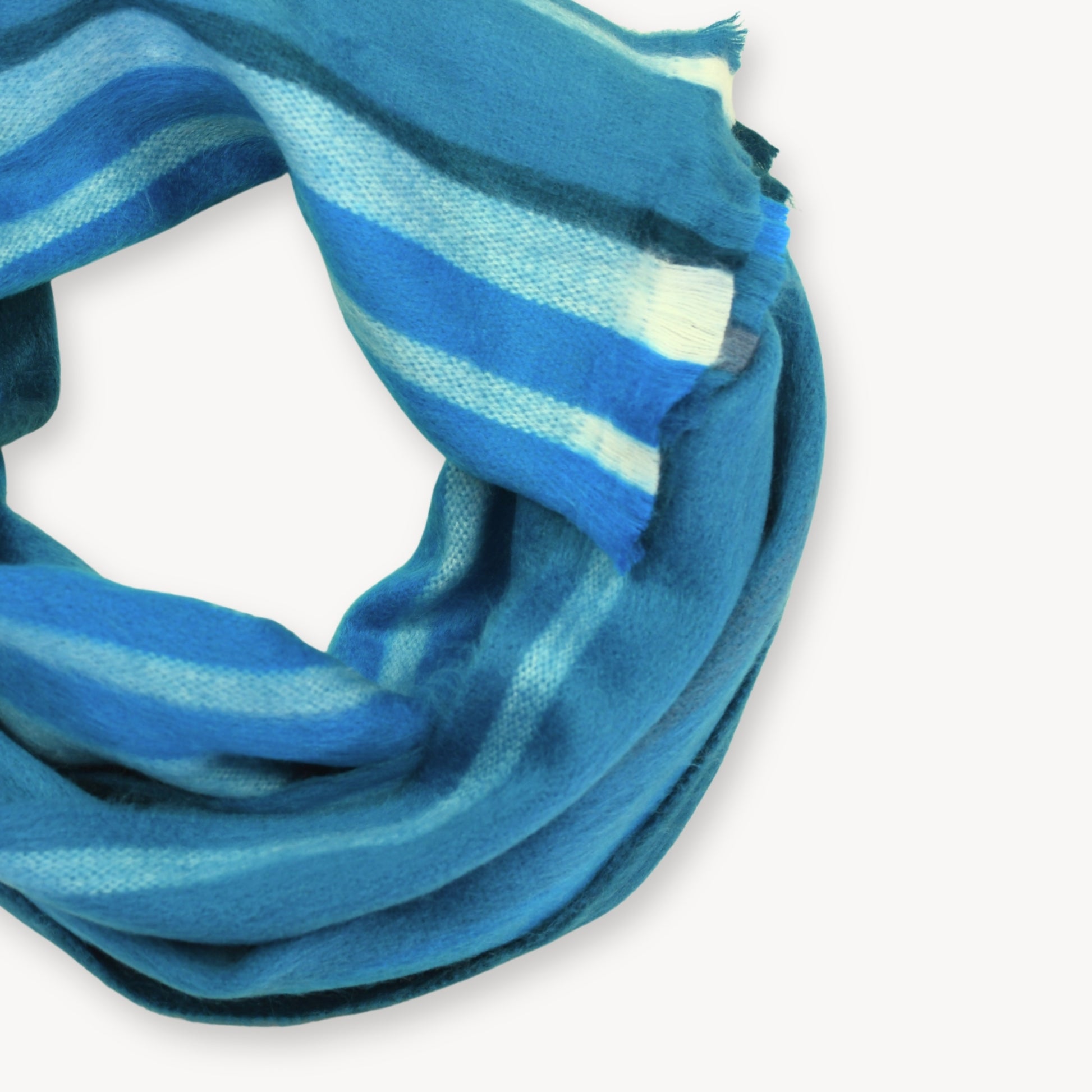 POKOLOKO Alpaca Seamless Multi Stripe Scarf #color_mavi