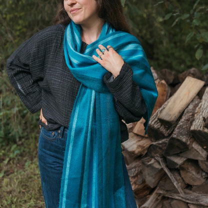 POKOLOKO Alpaca Seamless Multi Stripe Scarf #color_mavi