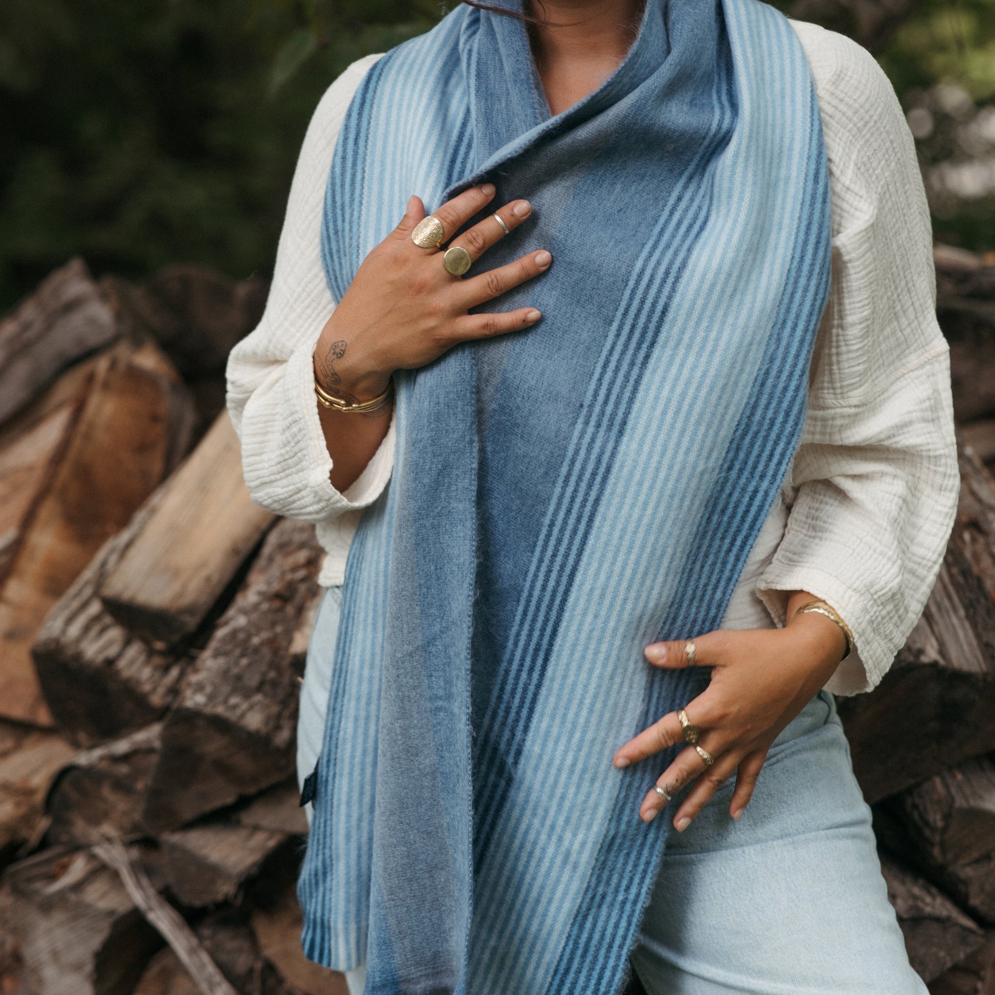 POKOLOKO Alpaca Seamless Multi Stripe Scarf #color_crystal