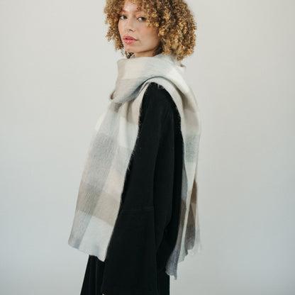POKOLOKO Alpaca Seamless Check Scarf #color_coastal-check