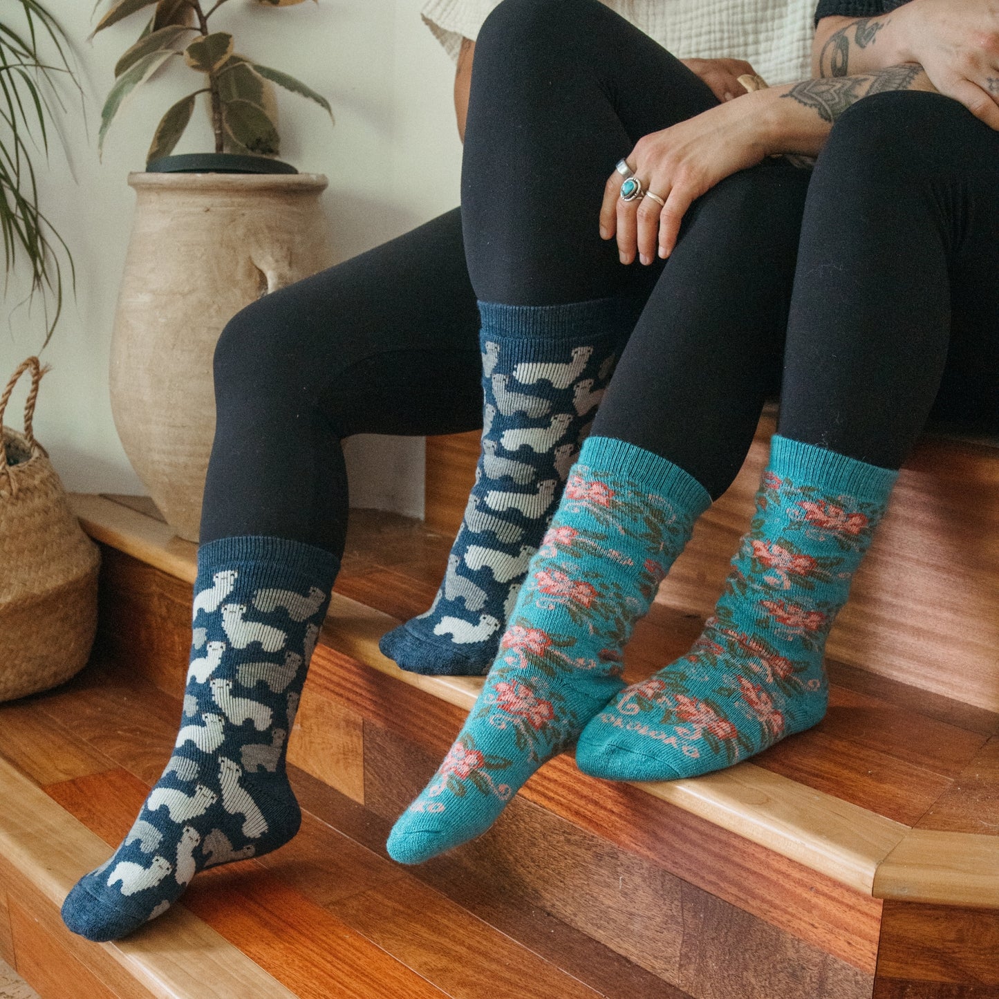 POKOLOKO Herd Alpaca Socks #color_denim-herd