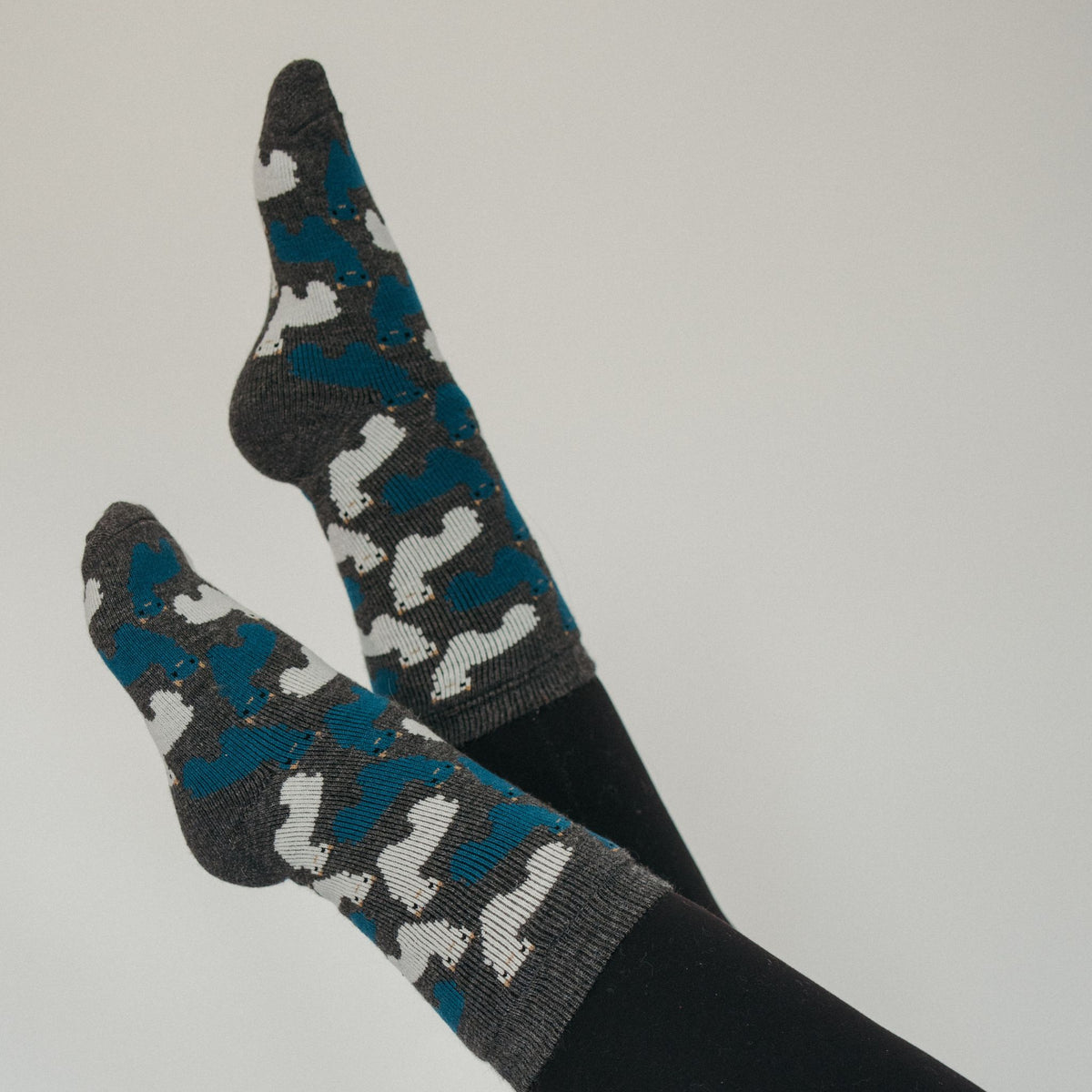 POKOLOKO Herd Alpaca Socks #color_charcoal-herd