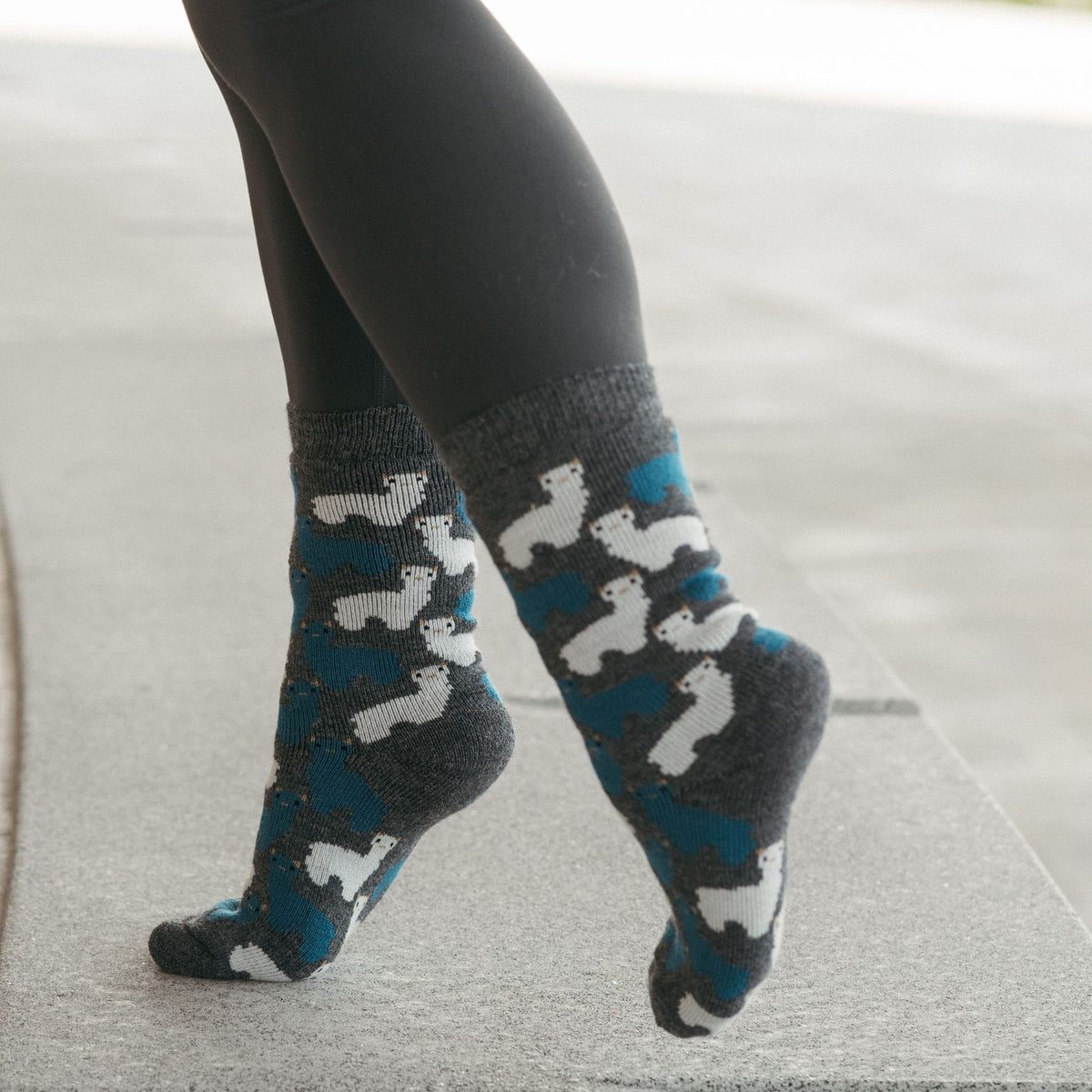 POKOLOKO Herd Alpaca Socks #color_charcoal-herd