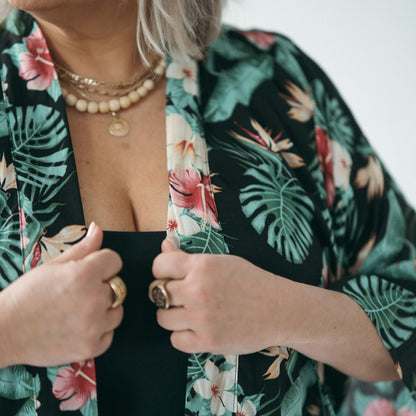 POKOLOKO Ubud Cover-Up #color_tropical-black