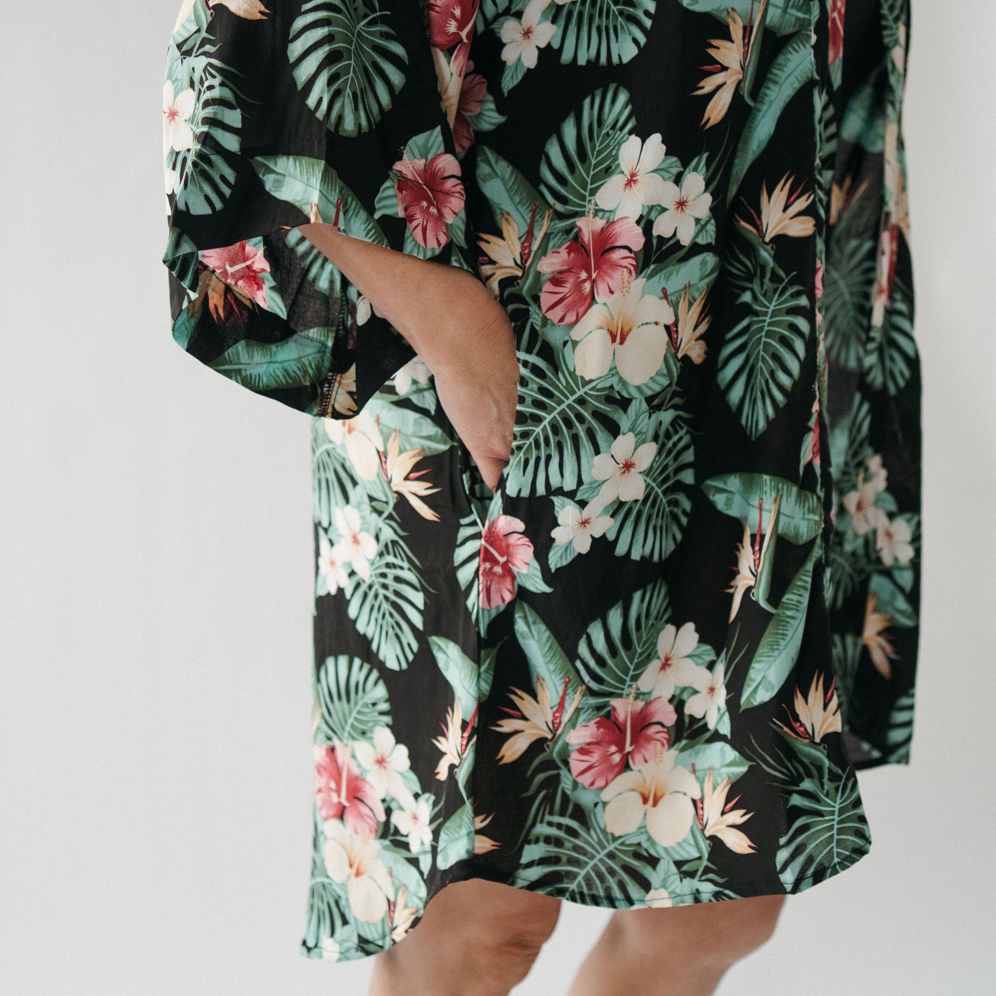 POKOLOKO Ubud Cover-Up #color_tropical-black