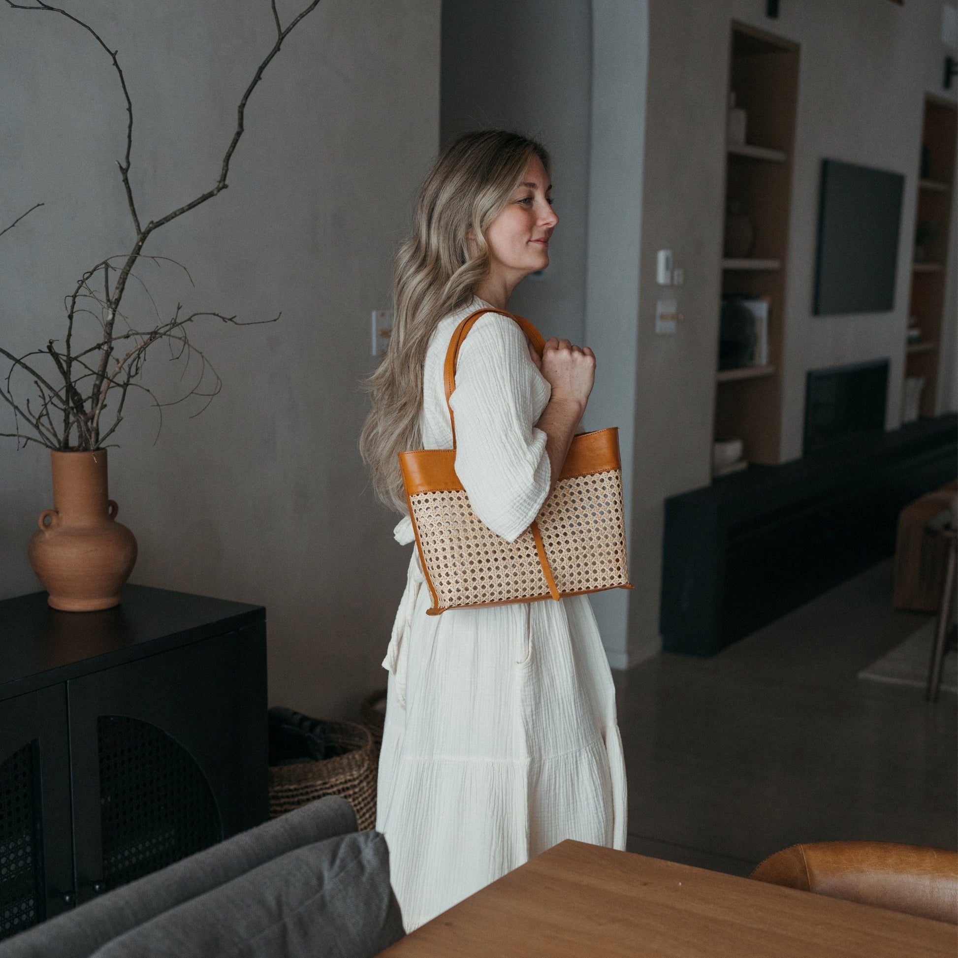POKOLOKO Leather Bag with Cane Accent - Tote #color_caramel-leather