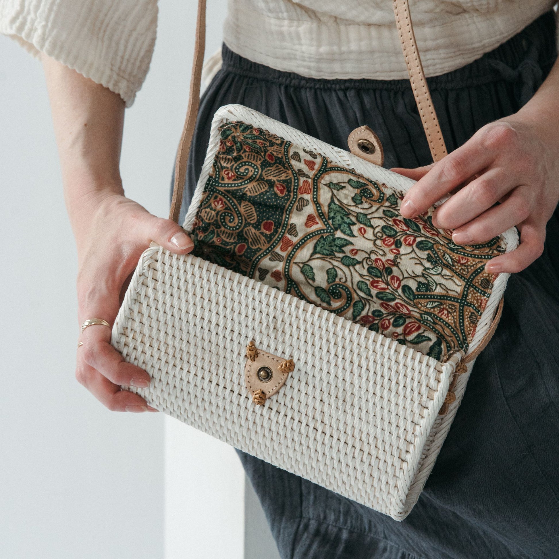 POKOLOKO Rectangle Bali Bag #color_bali-bag-white-cream