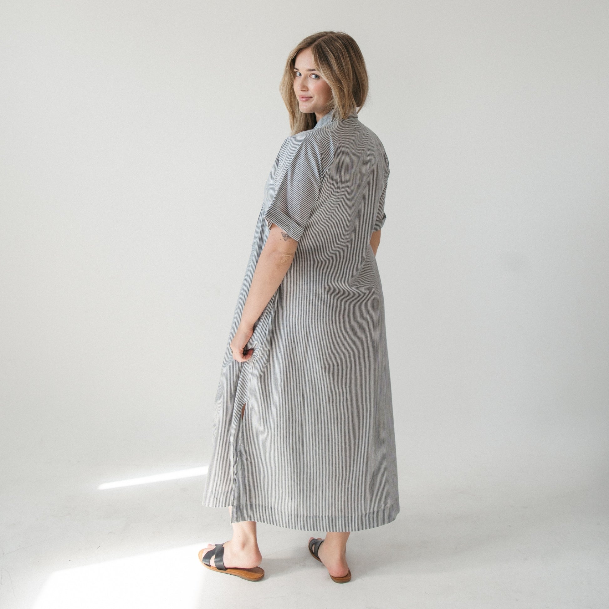 POKOLOKO Collared Button Shirt Dress #color_charcoal-stripe