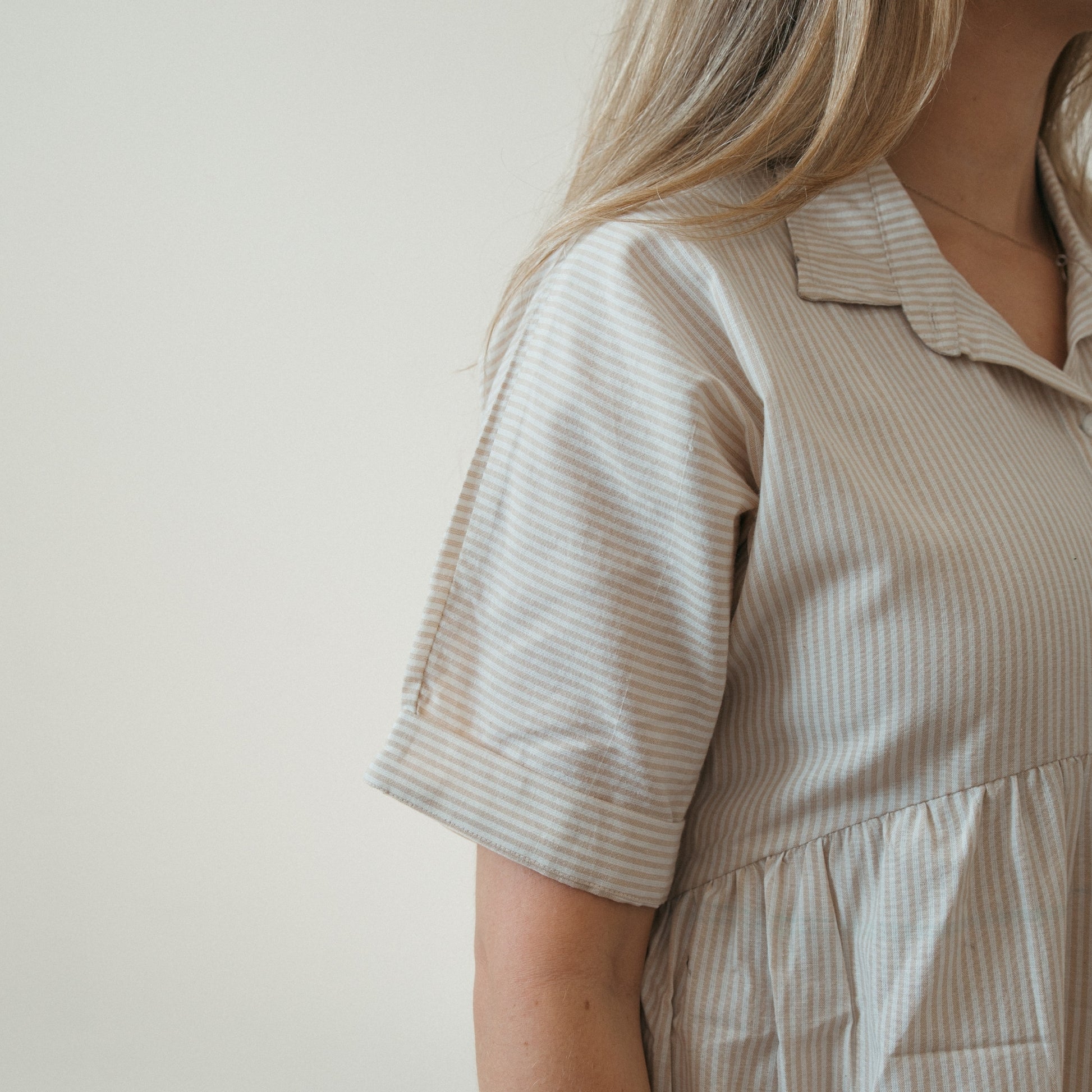 POKOLOKO Collared Button Shirt Dress #color_cream-stripe