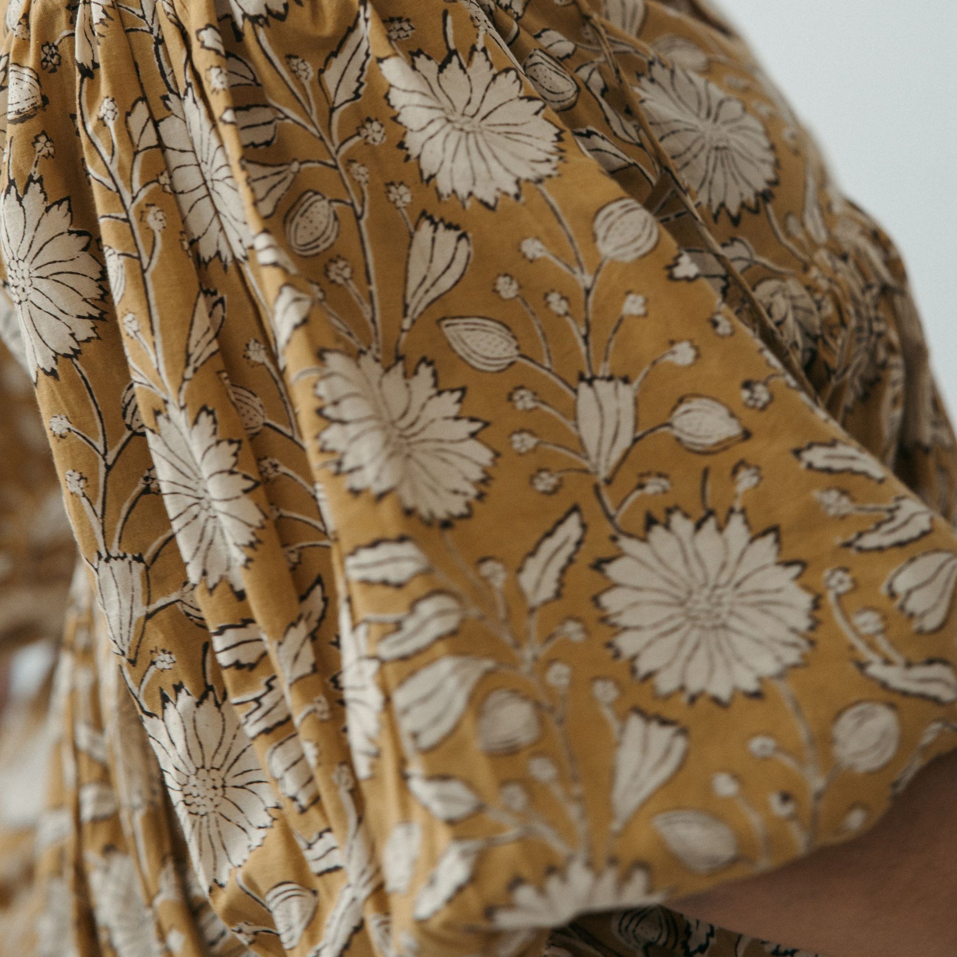 POKOLOKO Mira Midi Dress #color_gold-sona