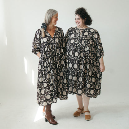 POKOLOKO Mira Midi Dress #color_night-flower