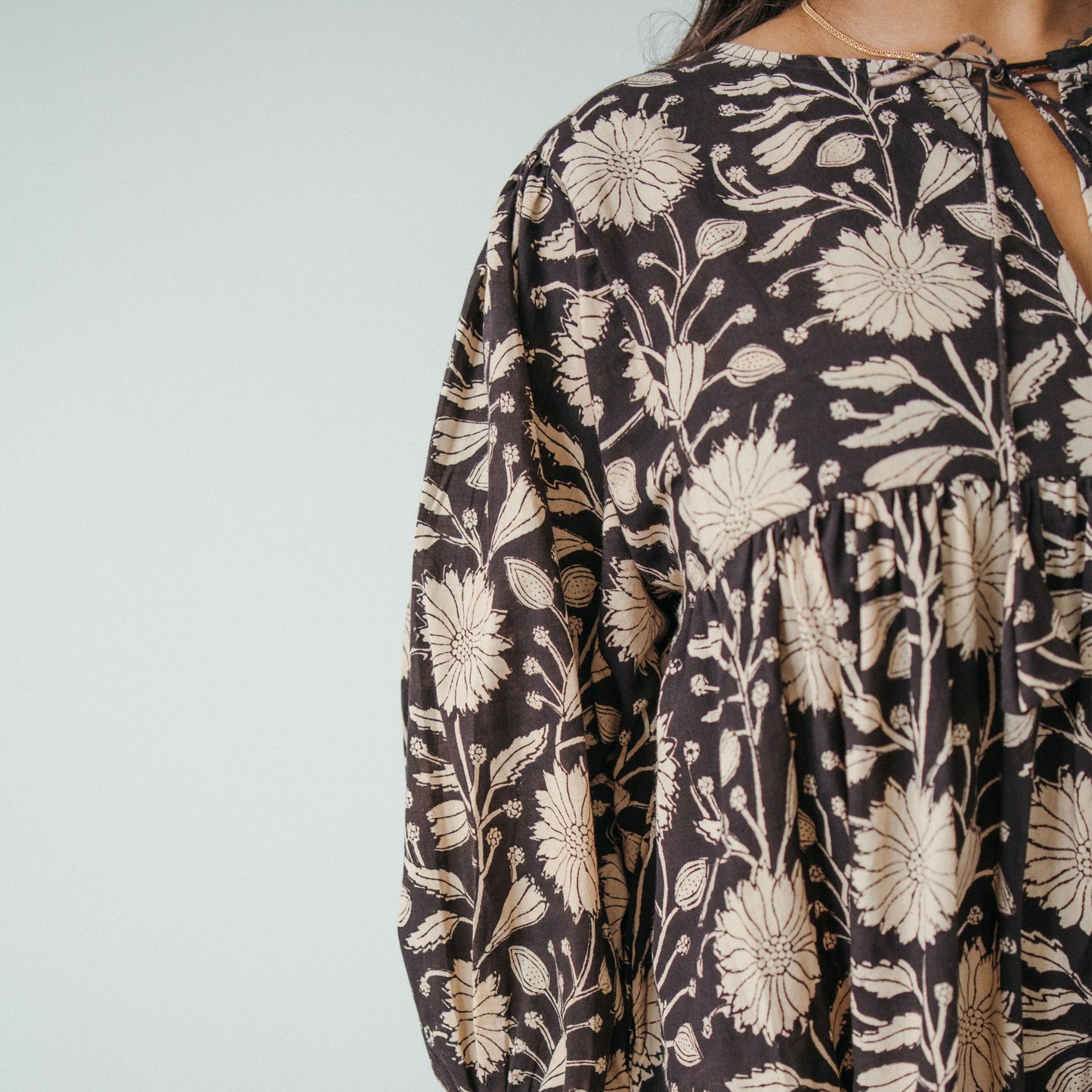 POKOLOKO Mira Mini Dress #color_night-flower
