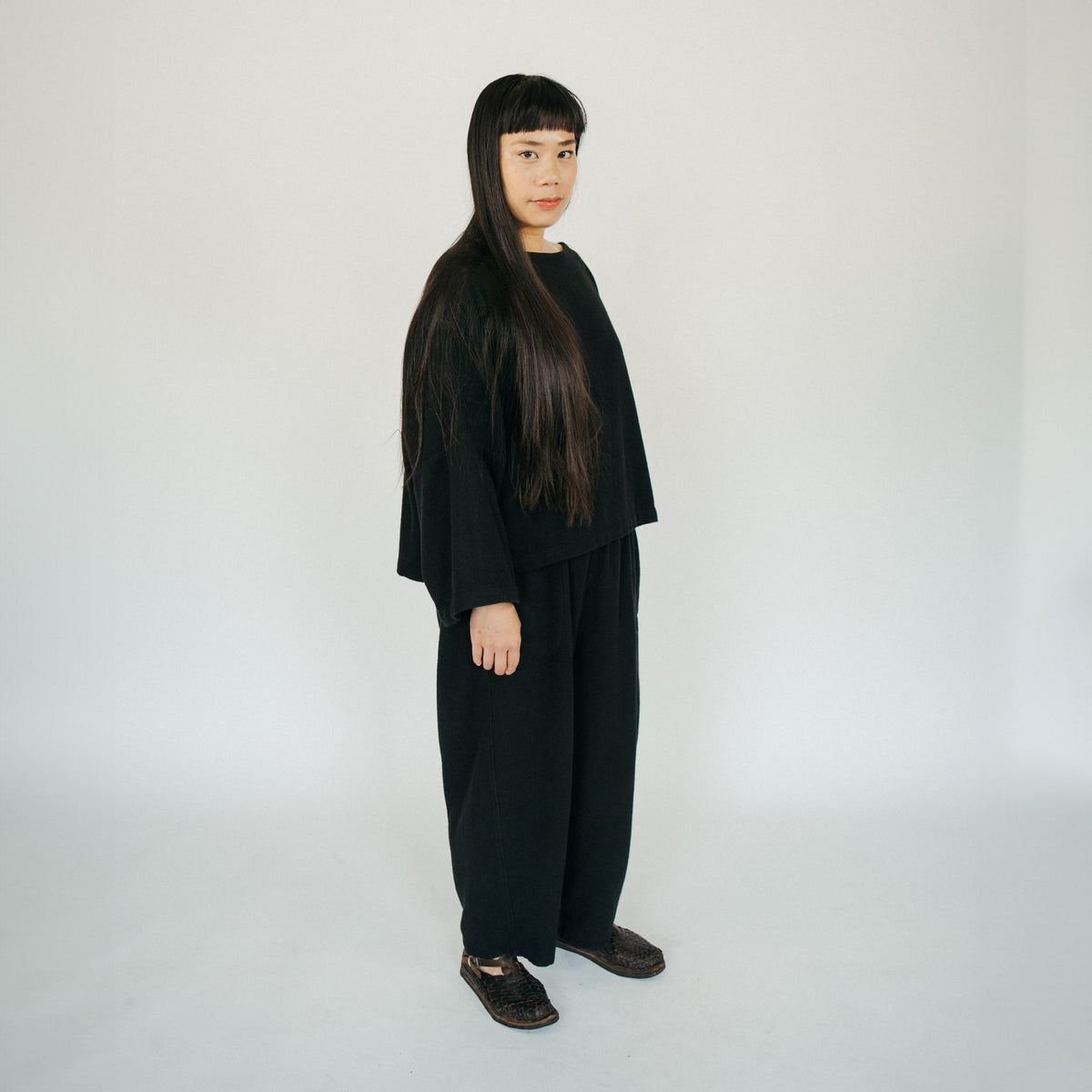 POKOLOKO Loft Cotton Crop Barrel Pants #color_loft-black