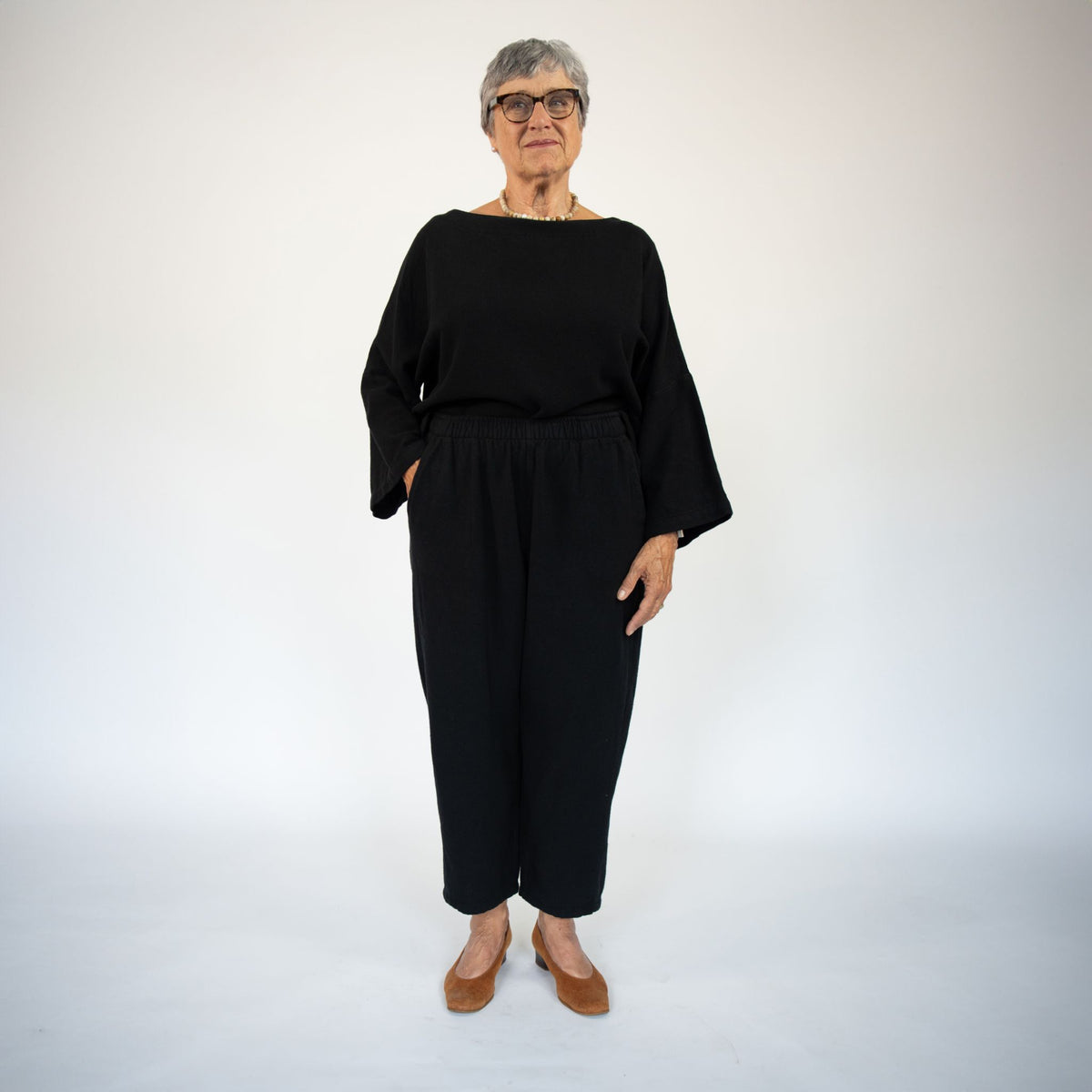 POKOLOKO Loft Cotton Crop Barrel Pants #color_loft-black