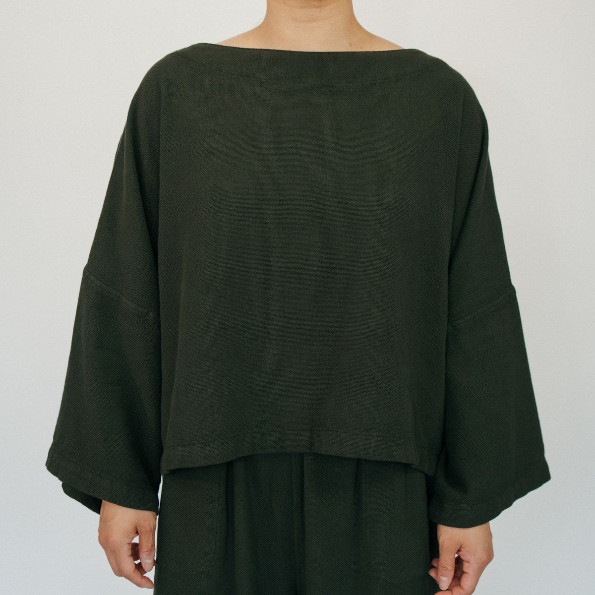 POKOLOKO Loft Cotton Crop Bell Sleeve Top #color_loft-forest