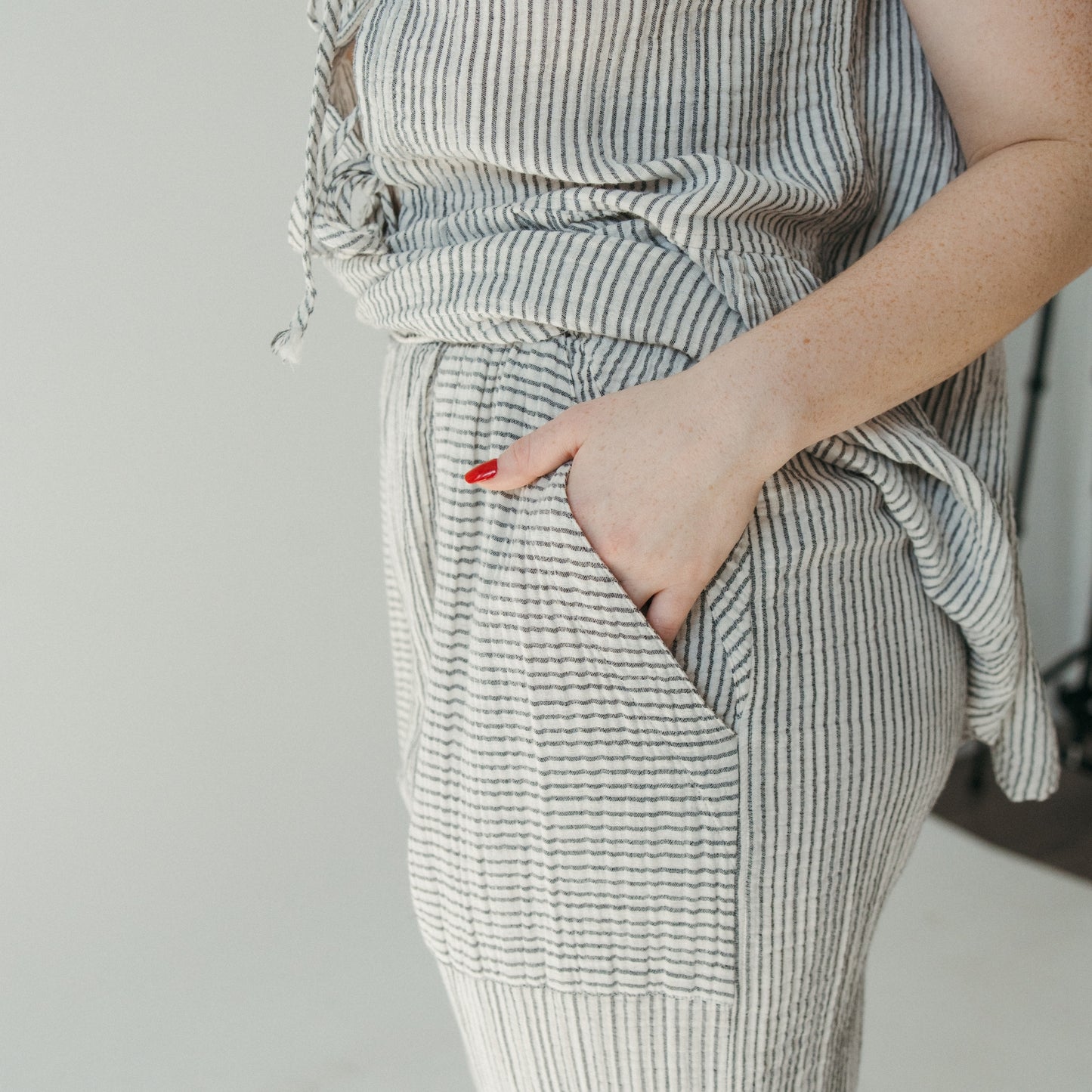 Striped Crinkle Pocketed Pant