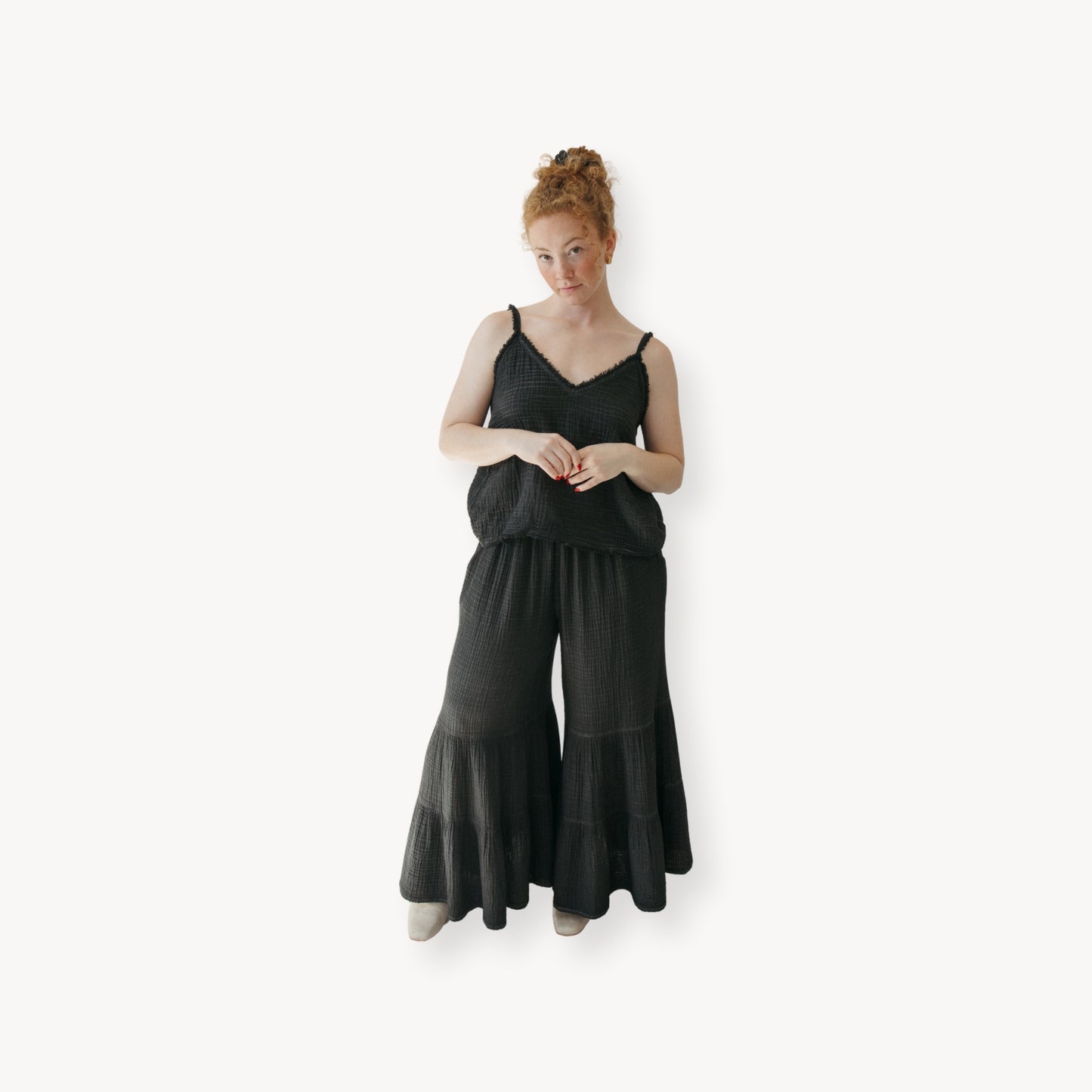POKOLOKO Crinkle Ruffled Pants #color_crinkle-black
