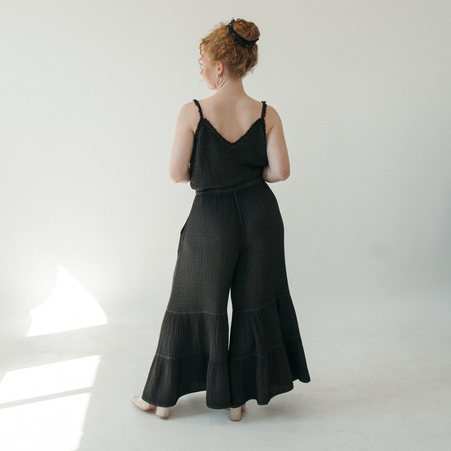 POKOLOKO Crinkle Ruffled Pants #color_crinkle-black