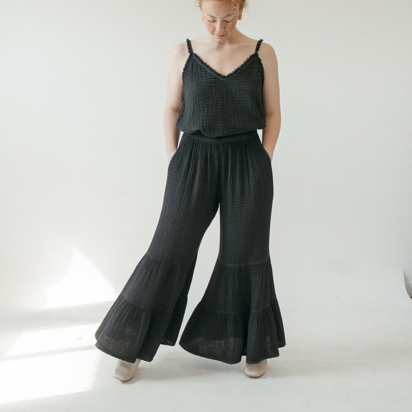 POKOLOKO Crinkle Ruffled Pants #color_crinkle-black