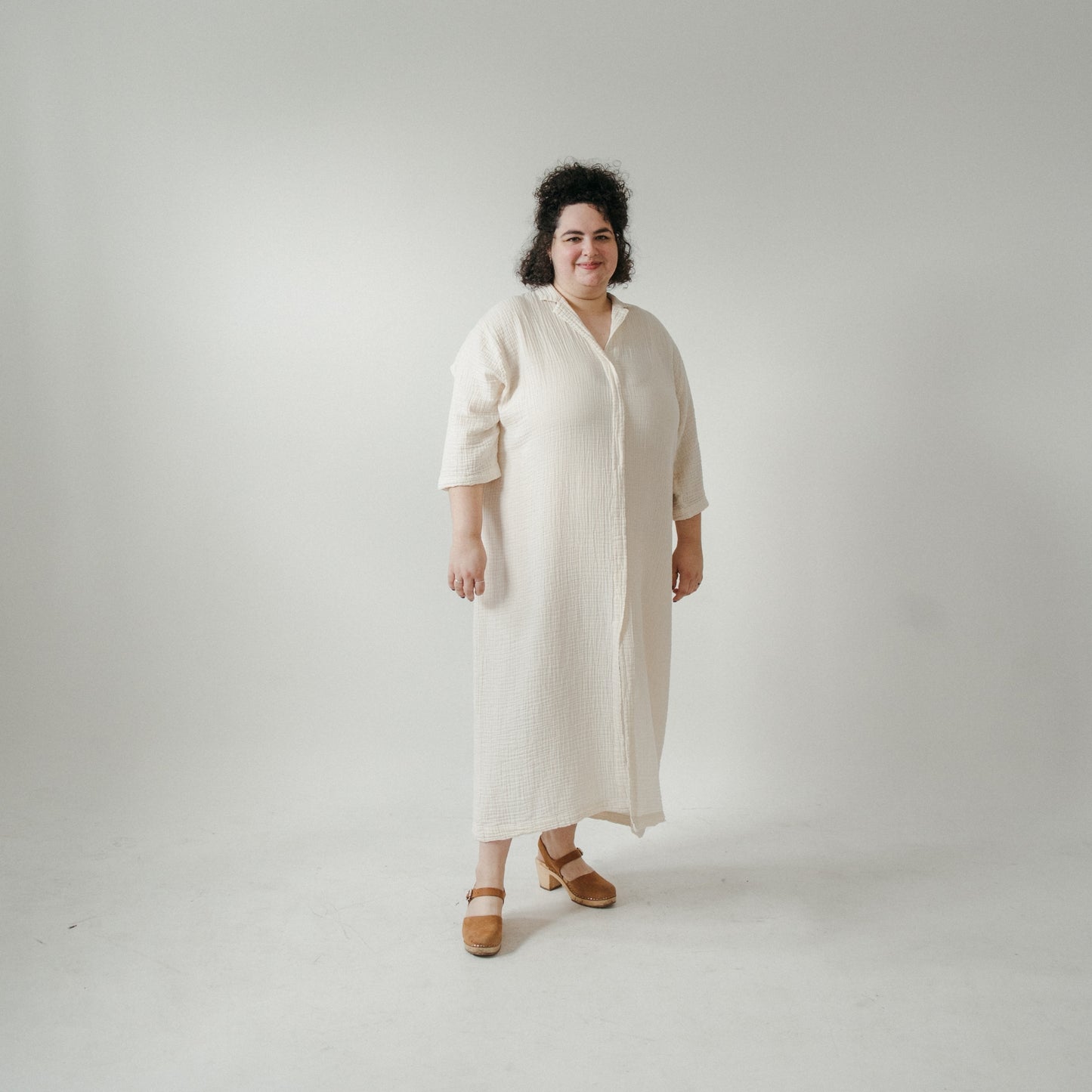 POKOLOKO Crinkle Shirt Dress Plus #color_crinkle-cream